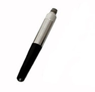 RHS-10壓電水聽(tīng)器顧名思義采用壓電原理，是一種能把水下聲信號(hào)轉(zhuǎn)換為電信號(hào)的換能裝置；陶瓷管在聲壓作用下形變，借助其壓電效應(yīng)，從而產(chǎn)生電信號(hào)輸出這樣的工作原理；頻率范圍較寬，可以用于200 kHz以下的聲空化等高頻測(cè)量，其帶前放型號(hào)為RHSA-10。